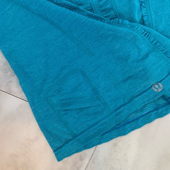 Bright blue Lululemon workout t-shirt - Picture 6 of 6